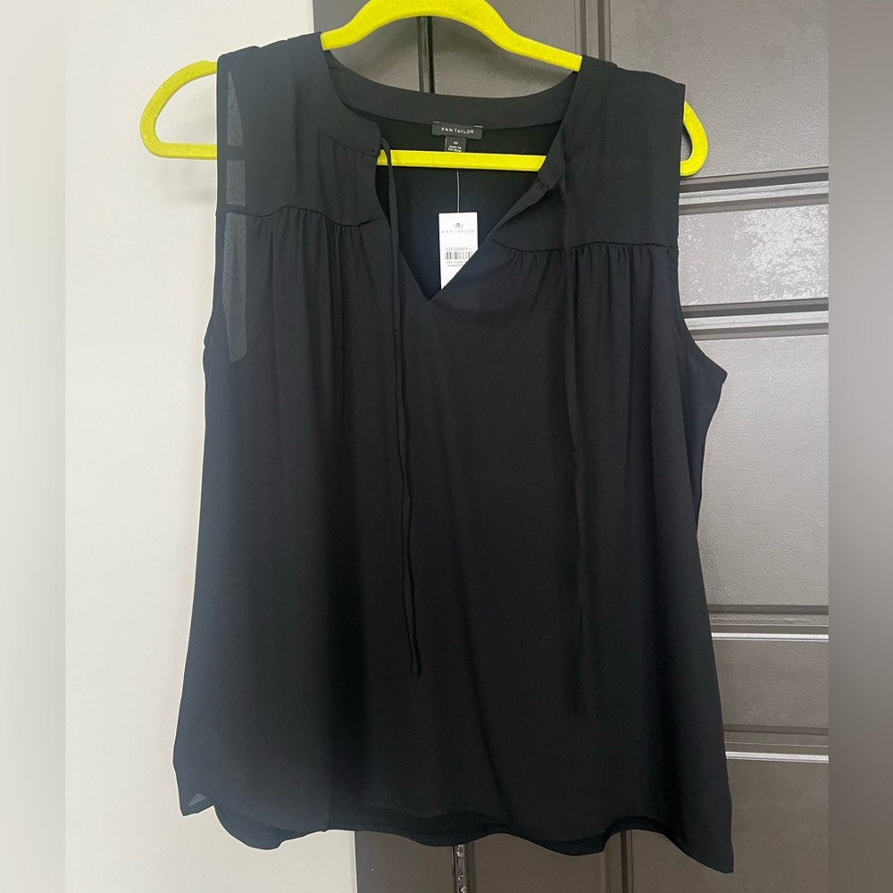 Ann Taylor tie front tank/blouse!